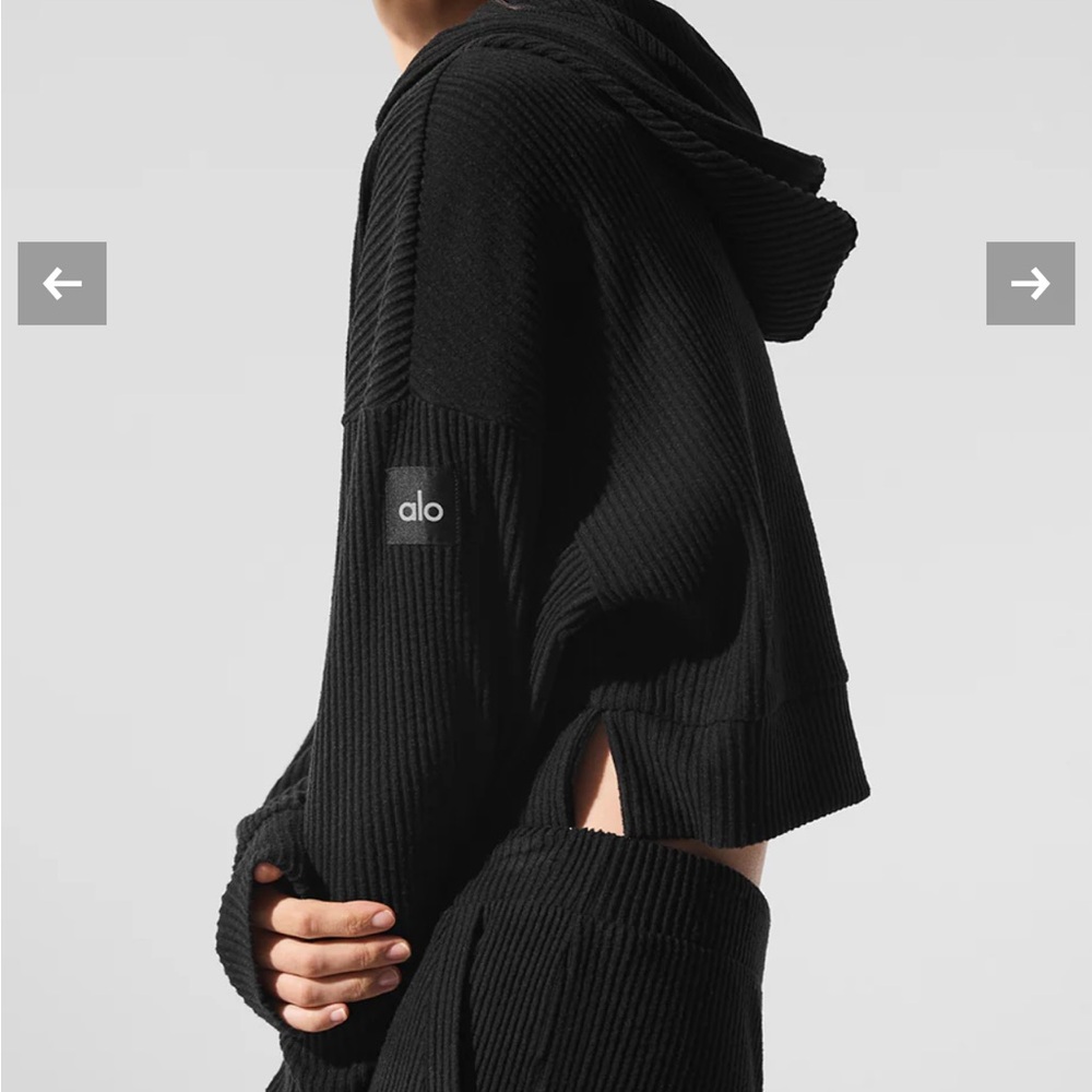 ALO Muse Hoodie and Shorts Set (Size S)